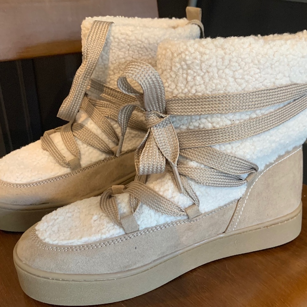 Boots size 7.5